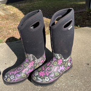 BOGS rain boots